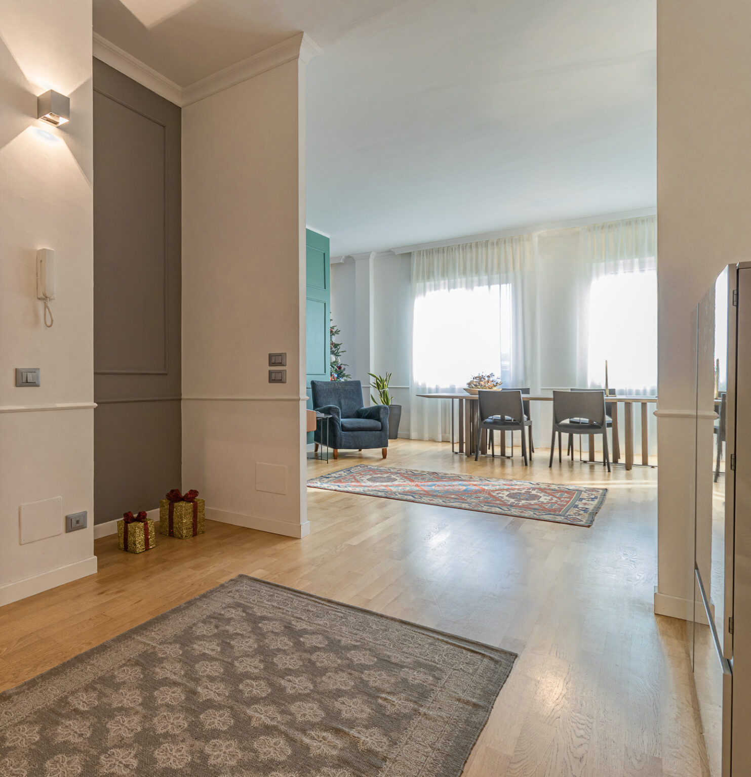 Salotto in stile classico contemporaneo - Vista 3